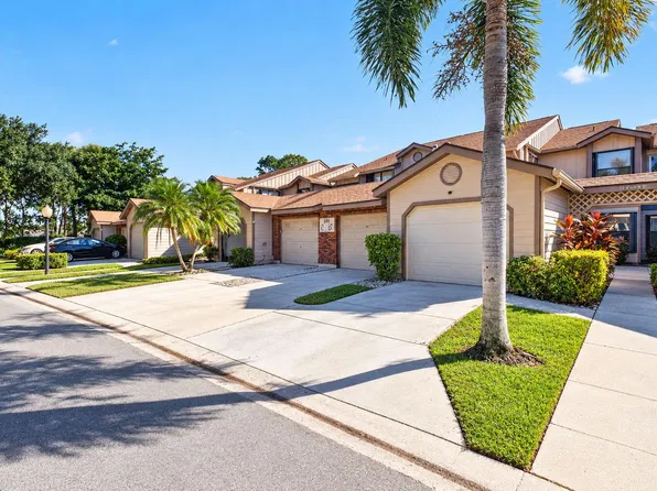 600 Crosswinds Drive #D1, Greenacres, FL 33413