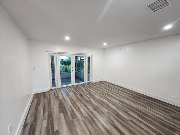 5th image of 3463 Cluster Rd