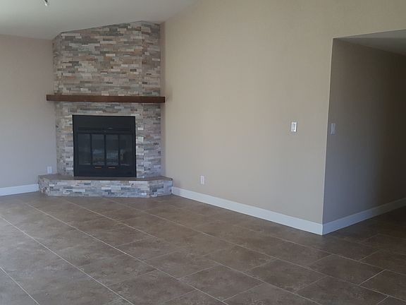 4th image of 15051 N El Pueblo Blvd