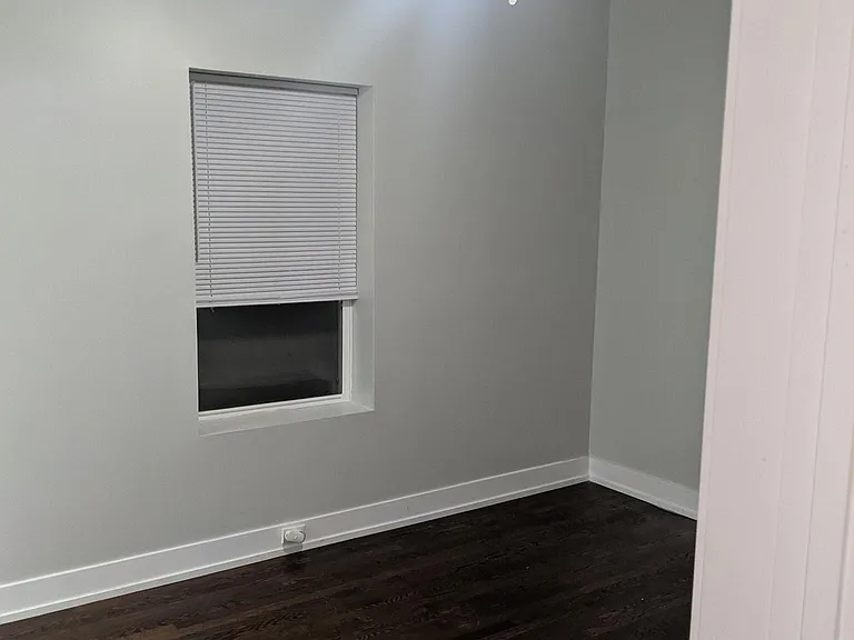 1911 W Estes Ave #1 — Photo 18