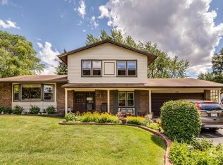 231 Charlestown Dr, Bolingbrook, IL