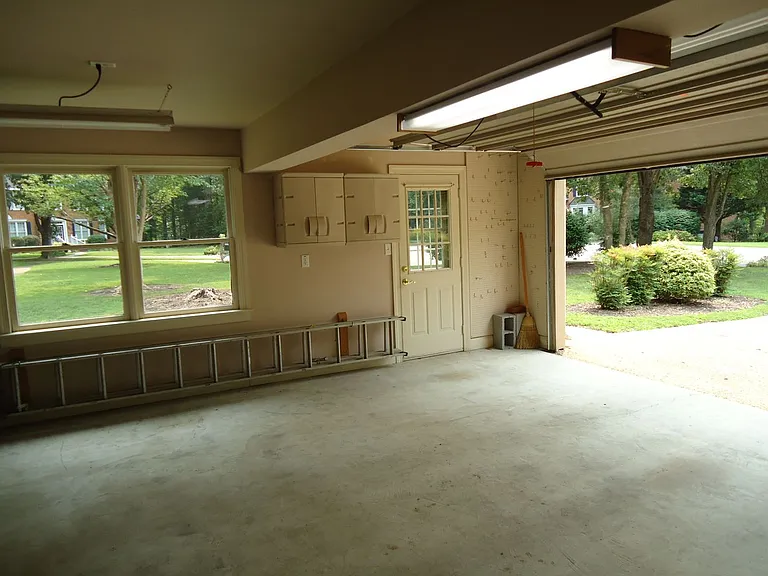 105 Mariners Cir — Photo 37