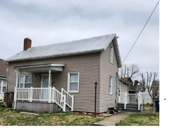 506 Napoleon St, Saint Jacob, IL 62281