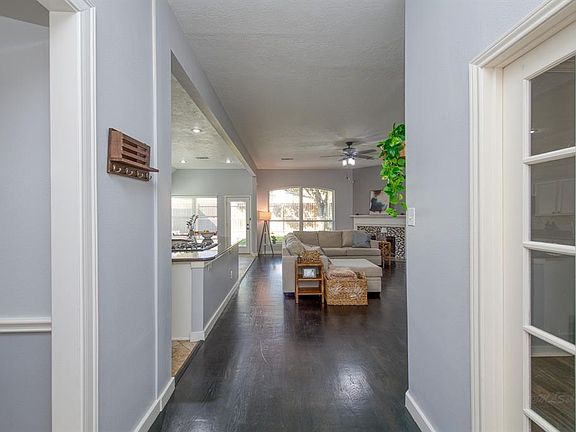 5th image of 23218 Willow Canyon Drive