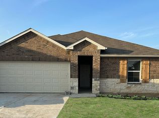 909 Pronghorn Trl, Seguin, TX 78155