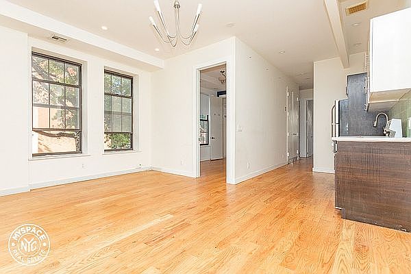 1st image of 690 Prospect Pl #6L