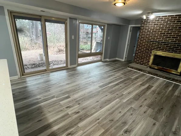 11823 Falls Rd, Potomac, MD 20854