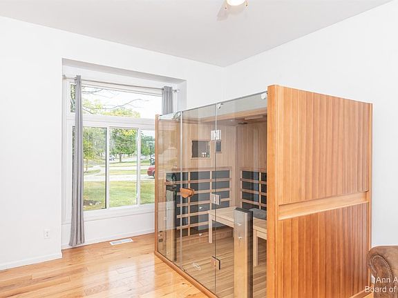5th image of 3053 Wildwood Ct