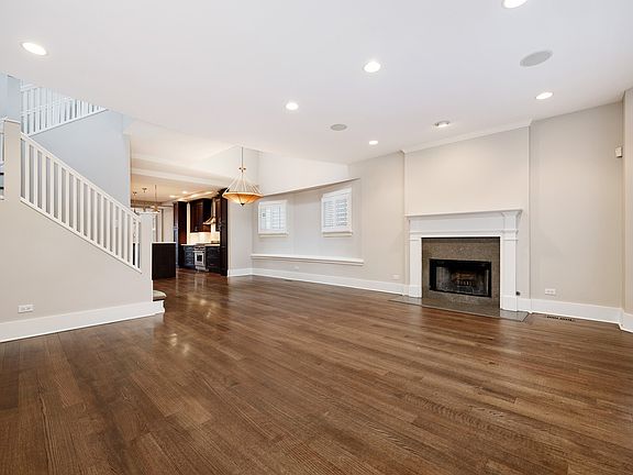 2nd image of 3653 N Bosworth Ave #1