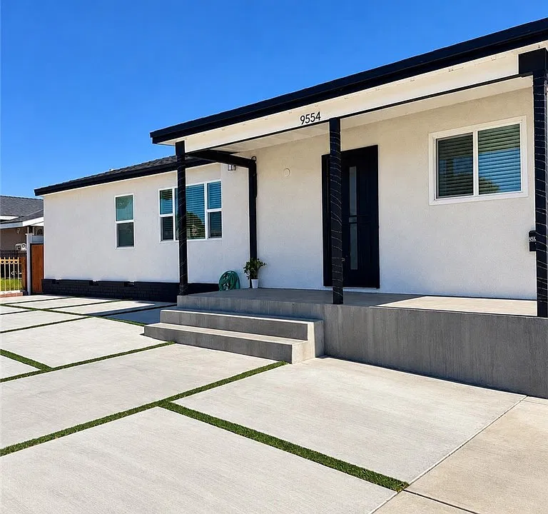 9554 San Antonio Ave