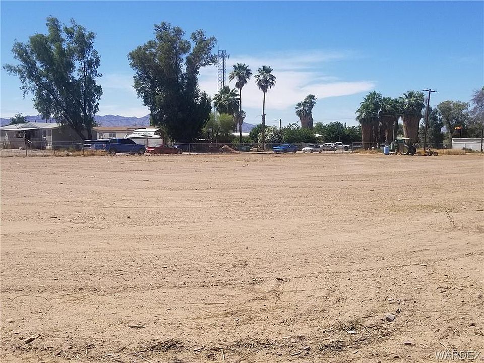 1st image of 1571 E Vista Dr