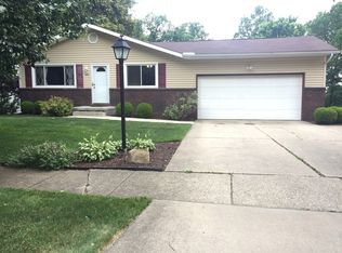 408 Tammery Dr, Tallmadge, OH