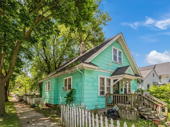 4201 W Sieben PLACE, Milwaukee, WI 53216