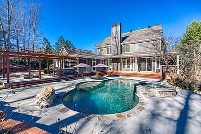 2nd image of 38 Appling Dr