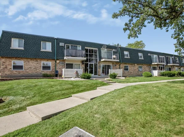 8423 W 99th Ter #35-214, Palos Hills, IL 60465