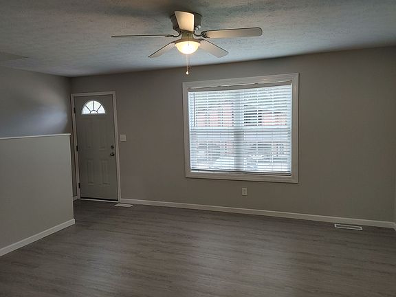 3rd image of 43 Campbell Dr