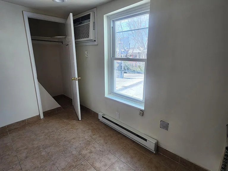 242 S 22nd St #1 — Photo 18