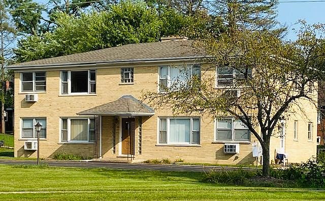 Privately owned and maintained building located in a quiet residential neighborhood!