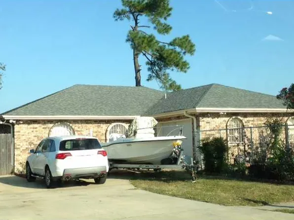 5251 Beaucaire St, New Orleans, LA 70129