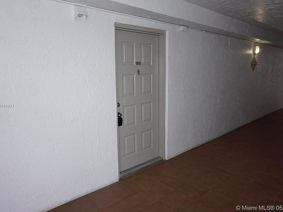 2nd image of 731 N Pine Island Rd APT 103