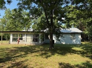 1109 N J St, Hugo, OK 74743