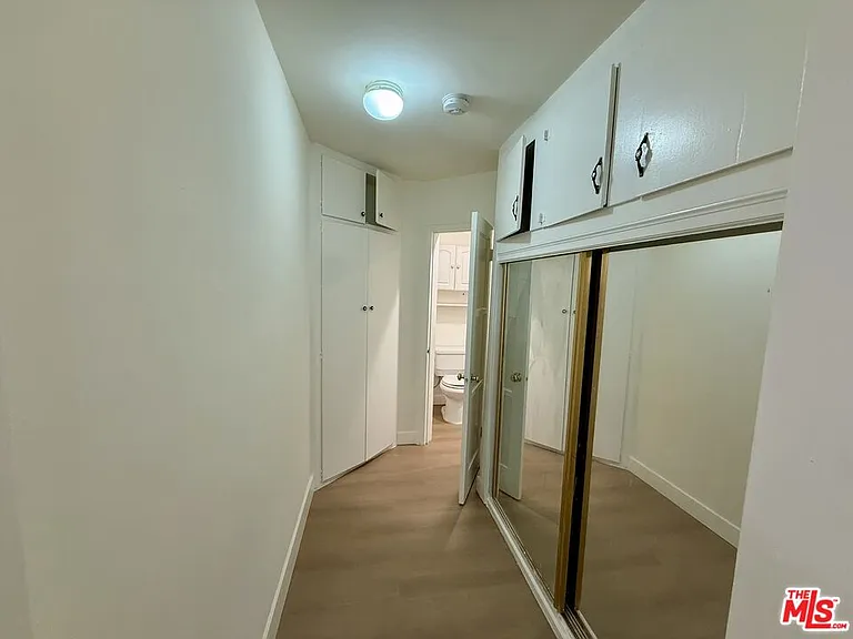 221 S Kenwood St #8 — Photo 7