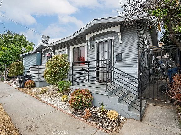 2nd image of 635 W Avenue 28 #635