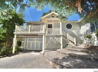 800 Schuman Ln, Petaluma, CA