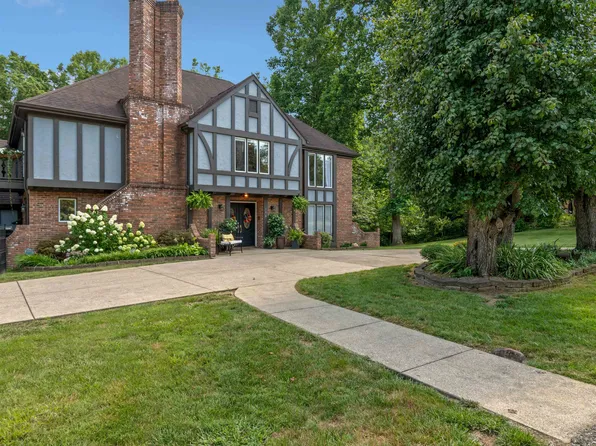 116 Sunset Ct, Ashland, KY 41101