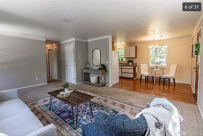 1031 NE Larson Blvd — Photo 7