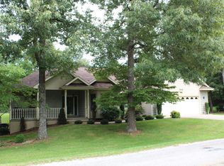 104 Malvern Rd, Fairfield Glade, TN 38558