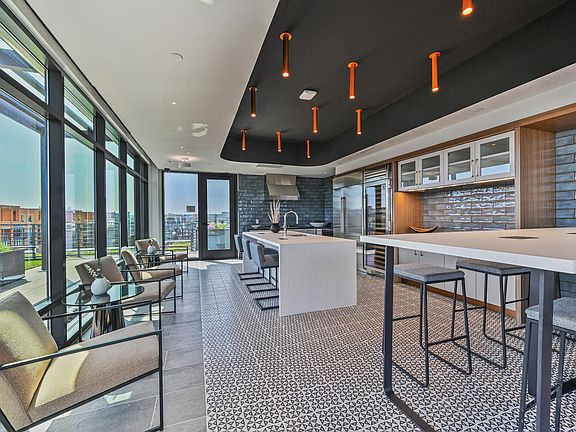 4th image of 950 3rd St NW #1202