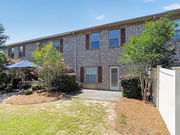 2121 Wilsons Plover Cir — Photo 21