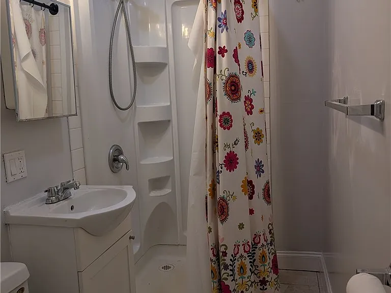 1410-12 Madison St #12 — Photo 6