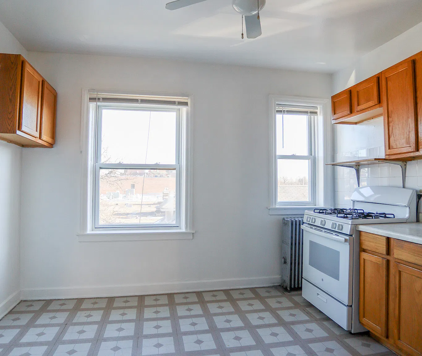 1 bed, 700 sqft, $1,400 — Photo 3