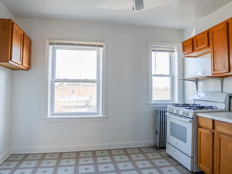5929 N Northwest Hwy #3B — Photo 3