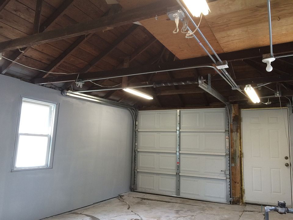2nd image of 38357 N Loyola Ave