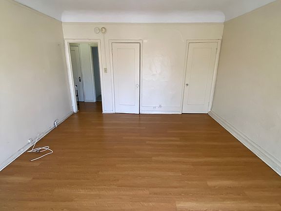 5th image of 249 S Harvard Blvd APT 201