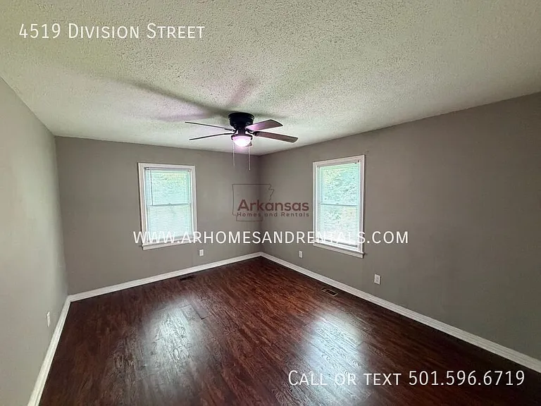 4519 Division St — Photo 10