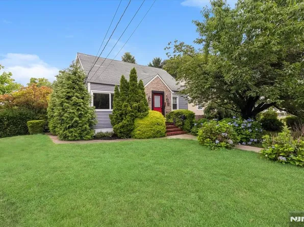 1-07 Lyons Ave, Fair Lawn, NJ 07410
