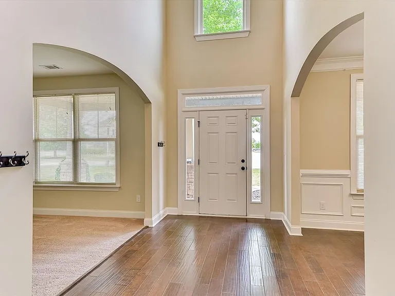 4215 Windslow Dr — Photo 10
