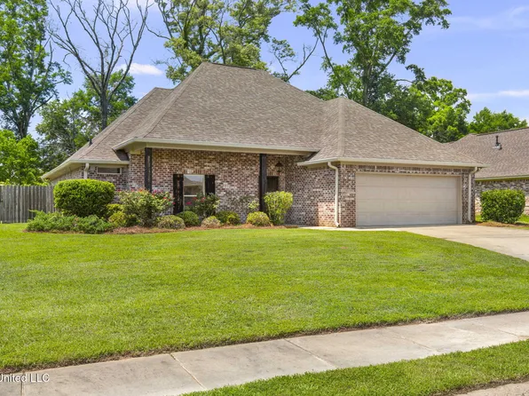 125 Rhodes Ln, Canton, MS 39046