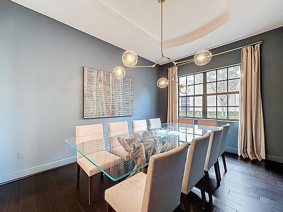 3rd image of 10360 Peninsula Place