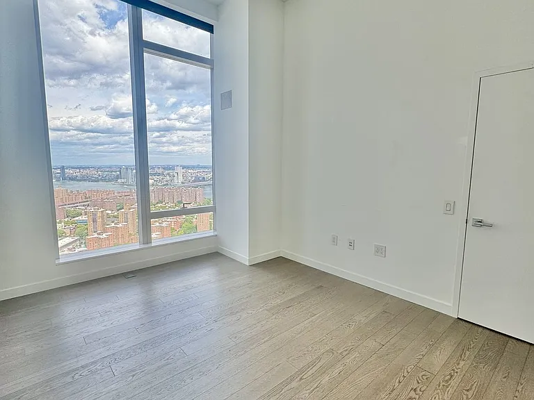 252 South St #54 — Photo 6