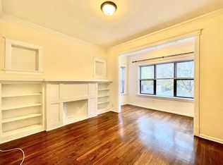 4351 N Spaulding Ave #1F, Chicago, IL 60618