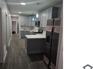 2443 W Fillmore St #1, Chicago, IL 60612