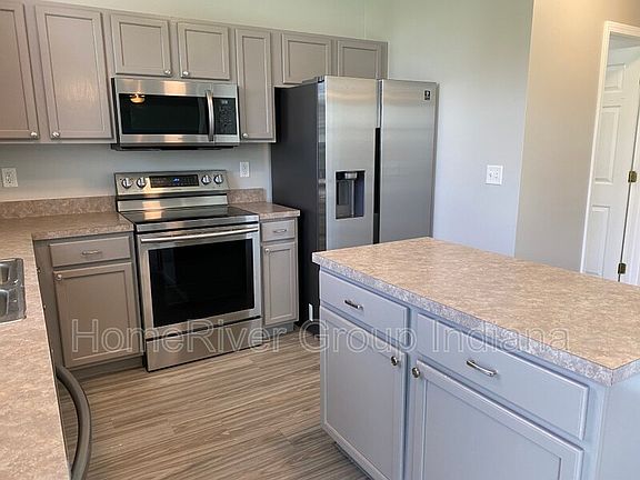 2nd image of 8127 Castilla Dr