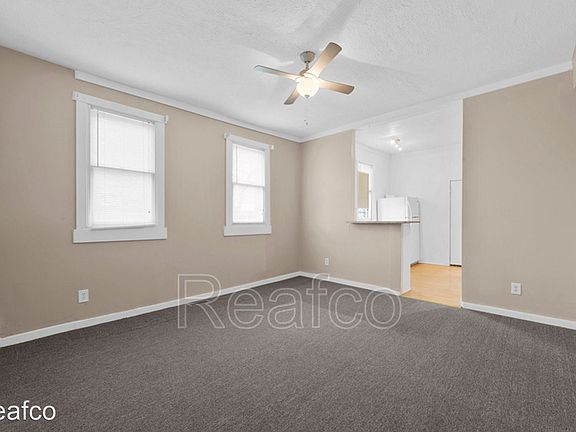 5th image of 946 E Rich St