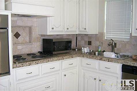 4th image of 2630 Cumberland Dr