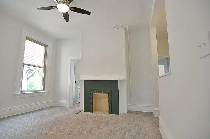 Living Room (13'1"x13'5") - 6030 Stanton Ave #2